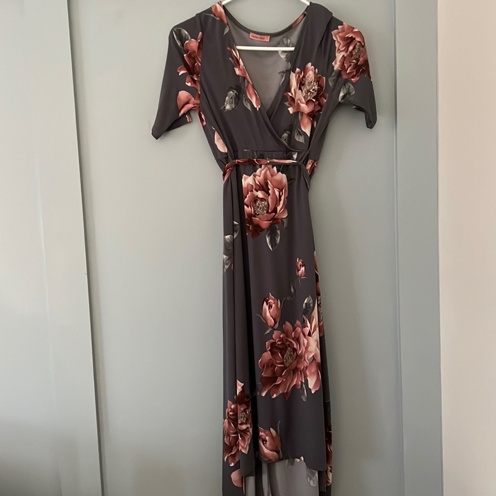 Hello Miz Floral maternity dress, size small